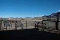 Gateway to Shoshone & Yellowstone