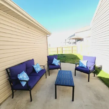 1 King Bed + 1 Queen Bed + 2 Full Bathrooms Kitchen + Laundry Room + Patio