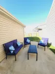 2 Queen Beds + 2 Full Bathrooms Kitchen + Laundry Room + Patio