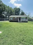 Charming 2-bedroom house with AC, WiFi in welcoming Elon