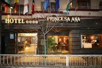 Princesa Ana Các khách sạn gần Monasterio  Cartuja