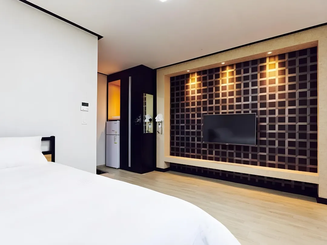 Daecheon Dazzle Pension - 보령시