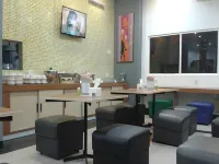 Save Hotel Banjarmasin - Pysäköinti