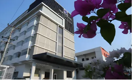 Alexander Luxury Hotel