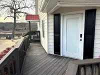 Lakefront Villa 4 / Dock Access
