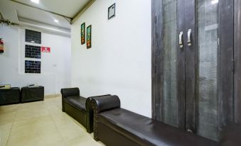 Hotel Prime Royalty Malviya Nagar