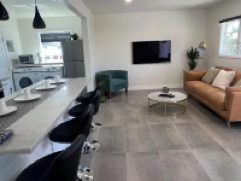 Gated & remodeled 2b/2b house, WiFi in welcoming Baldwin Park Hotels in Baldwin Park