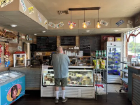 NEW! ZEN! RELAX! KAYAKS, FISHING POLES, DOCK! NEAR BIKE TRAIL, SPRINGS, & BEACH!