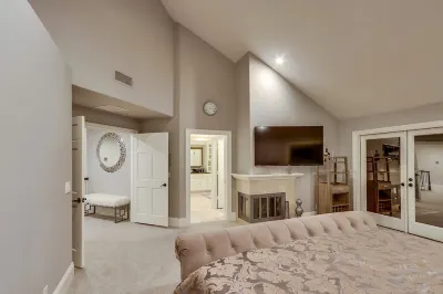 REAL indoor Treehouse for kids  - see our VIDEO!! Hotels near Castille Park