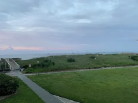 Beach Lovers, Oceanview, Cute 1 BR, 2 full BA condo in Surf City sleeps 5