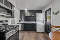 The Onyx & Oak Retreat Nestled in the Heart of Jonesboro!