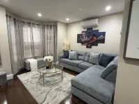 Hidden Gem 2 BR/1BA near Zoo 3 mil downtown Fenway