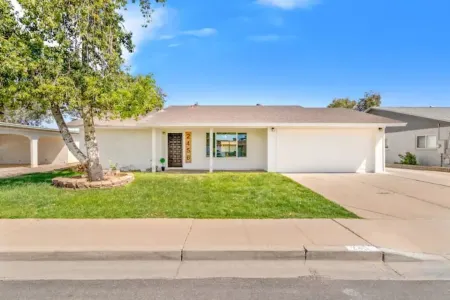 Stunning Gilbert Home w/ Heated Pool and Hot Tub