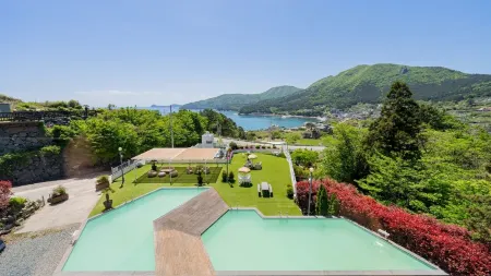 Geojedo Ruscello Pension Отели рядом с достопримечательностью «Hallyeohaesang National Park»