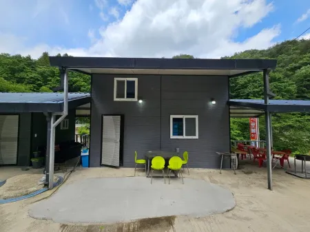 Hwacheon Sintobule Pension Отели в г. Хвачхон