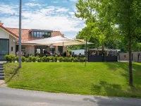 Luxury Holiday Home on the Water Hotels in Leersum