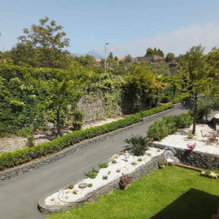 B&B Boutique di Charme "ETNA-Relax-NATURA"