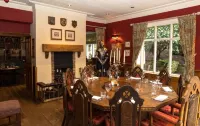The Royal Oak Hotel and Restaurant - 3 ดาว