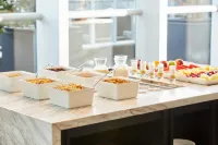 AC Hotel Santiago Cenco Costanera - 조식 운영