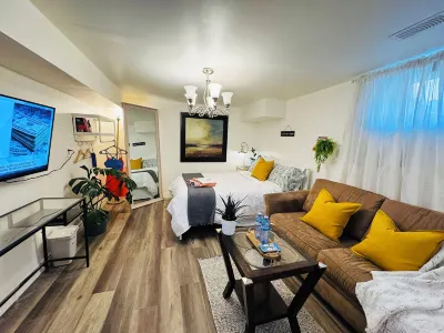 Sunrise BnB Hotels near Time Capsule Board Games Cafe & Bar