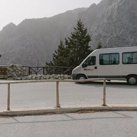 Neos Omalos Hotel