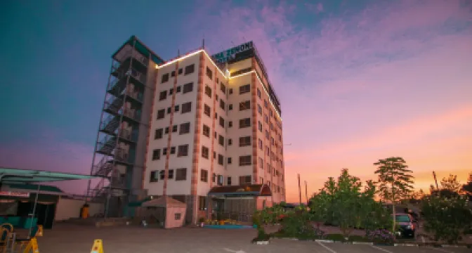 Buraha Zenoni Hotel and Resort Отели в г. 