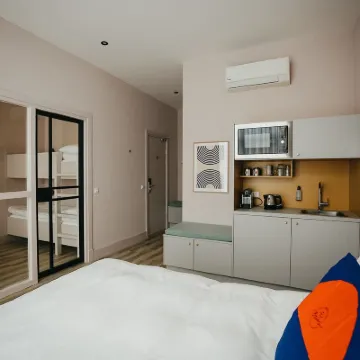 Hotel Bries Den Haag - Scheveningen Hotels near Museon