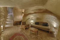 Solem Cave Suites Hotels in Dereler