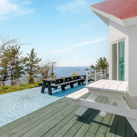 Namhae Baramundeok Pension