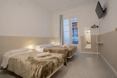 Hostal Hera Hotels in der Nähe von Universität Pompeu Fabra