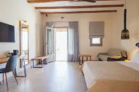 Kouros Blanc Resort & Suites Hotels in Antiparos