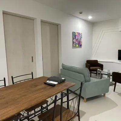 Zenibako House 1f 春香ホースランチ周辺のホテル