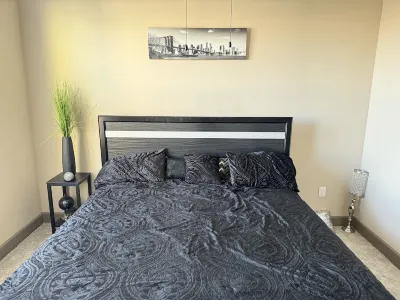 Luxury Apartment In Dallas w/ Extensive Amenities.