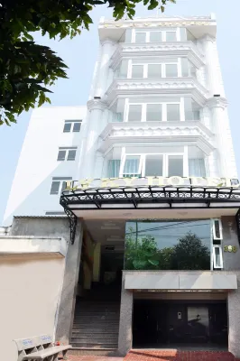 Ly KY Hotel - 2-Star