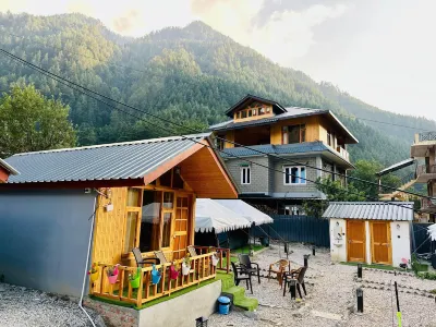 The Aisling House Hotels near Back In Adventure Base Camp