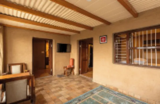 Maati Resort by the Lake Hill