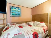 Charmante Ferienwohnung in Wismar mit Garten Hotels in Wismar