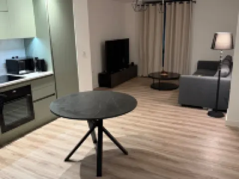 Cozy 1 Bed Apartmrnt Luton Airport Hotels in Luton