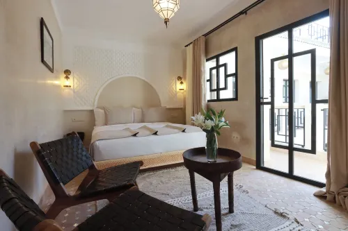 RIAD VALENTINE