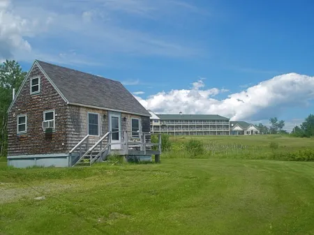 Fireside Inn, Ocean's Edge