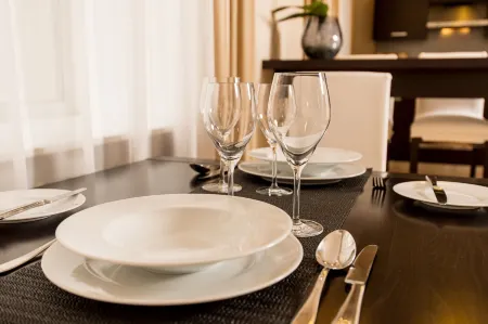 Senator Victory Square Отели рядом с достопримечательностью «Андреевский спуск»