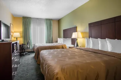 Quality Inn & Suites Bloomington I-55 and I-74 Các khách sạn ở Bloomington