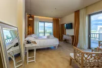 Elysian Luxury Hotel and Spa - شرفة