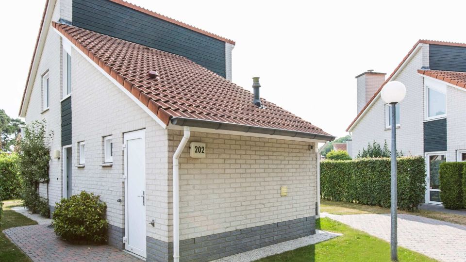Villa in Arcen with Sun Shower & Garden