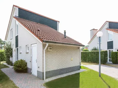 Luxurious Villa with Washer and Dishwasher, in a Green Area