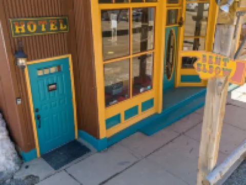 The Bent Elbow Hotels in Silverton
