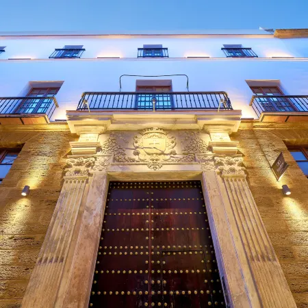 Tandem Torres de Cádiz Suites