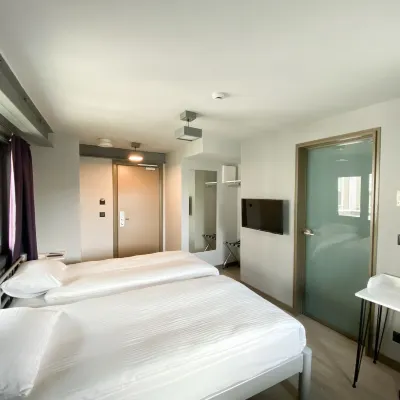Eresin Hotels Express Hotels near Merter