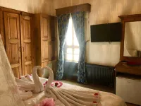 Akce Konak Hotel a Izzetpasa Mahallesi