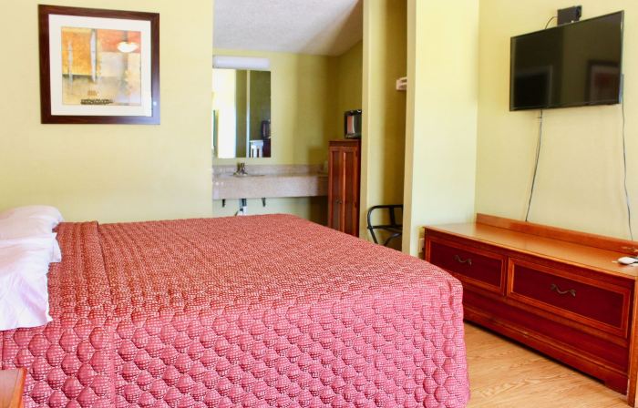 Tropicana Motel Bastrop